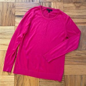Banana Republic Fuchsia Crew Neck Sweater